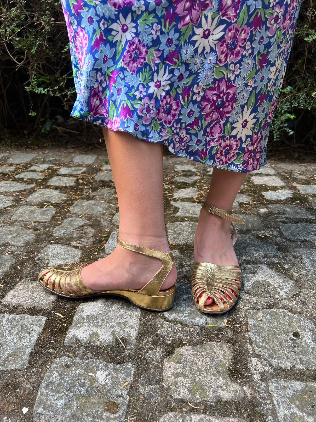 1930s Russell and Bromley Gold Low Wedge Sandal 39.5