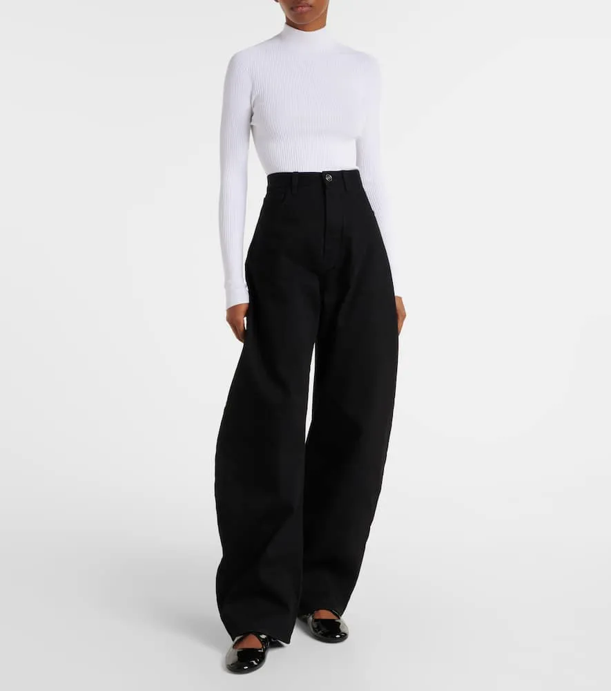 Alaia Criss Cross patent leather ballet flats