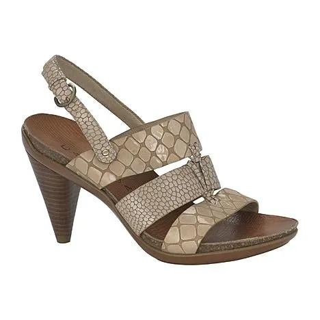 Fama Bone Caressa Slingback Sandals